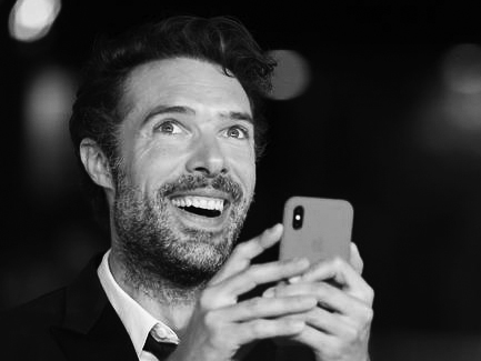 cekoicemo's tweet image. Mourrir : décéder. 
Selon Nicolas Bedos.
#NicolasBedos #COVID__19 #conjugaison #verbe #grammaire #bescherelle #mourrir #mourir