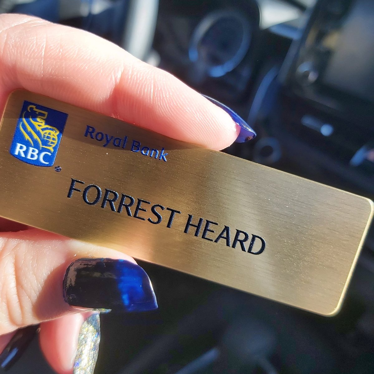 forresthdesign's tweet photo. #rbc #clientadvisor https://t.co/Tm2Qjiqfa9