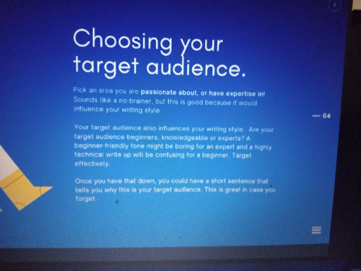 oluwabamikemi's tweet image. It was an awesome section with @mycodinghabits speaking on writing effectively to target your audience. 
Write about what you are passionate about. 
Be clear enough to beginners and she kept talking about beginners.😊 Thanks it was really insightful. #hashnodebootcamp  @hashnode