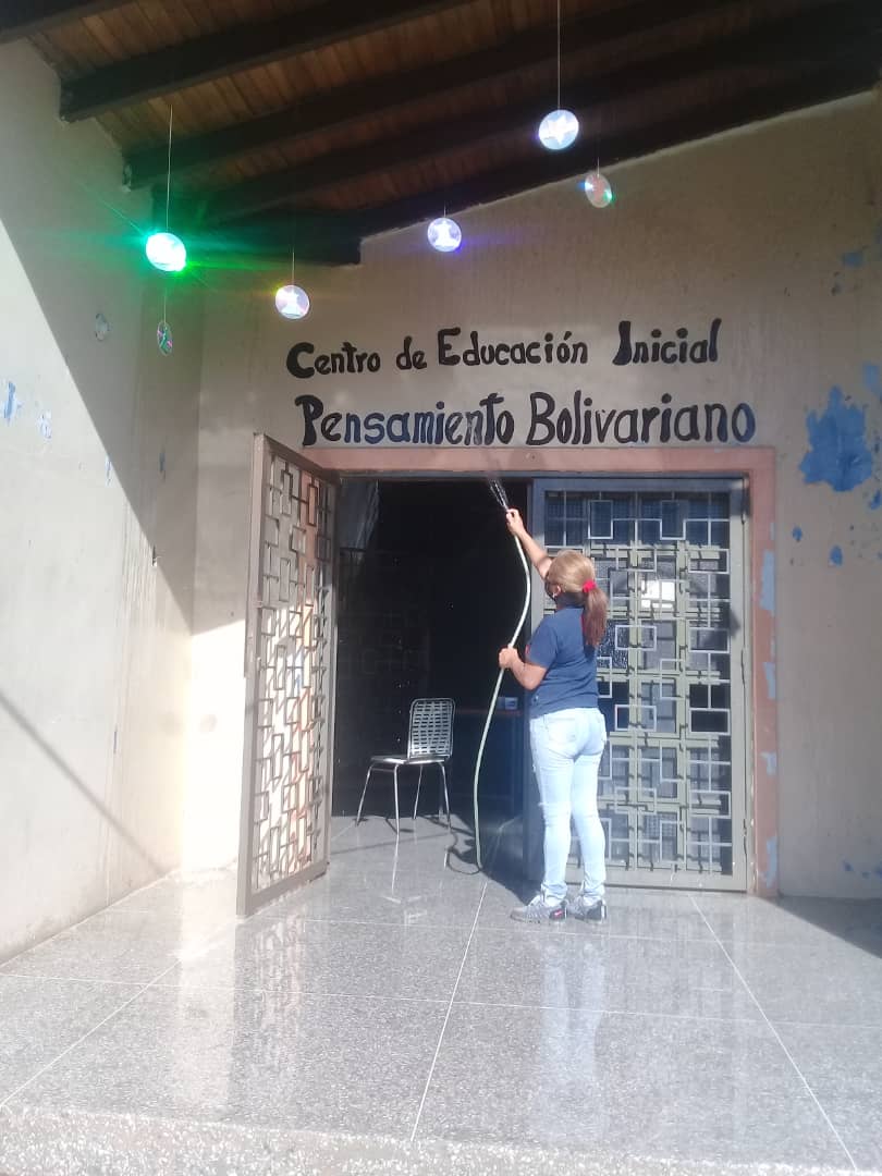 Gota de amor para mi Simoncito. @MPPEDUCACION.@psuvaristobulo.<a href="/RosangelaOrozco/">Rosangela Orozco</a>.@ZonaEducTachira.<a href="/charlychaves/">Charly Rojas Chaves</a>.<a href="/circuito2carde1/">@circuito2cardenas</a>.@SPETachira.