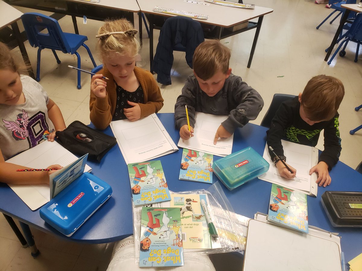 KatrinaPayne10's tweet photo. Daily literacy block fun in grade one! #funwithliteracy @HolyCrossElem @NLESDCA https://t.co/Tsg4m2Bm6M