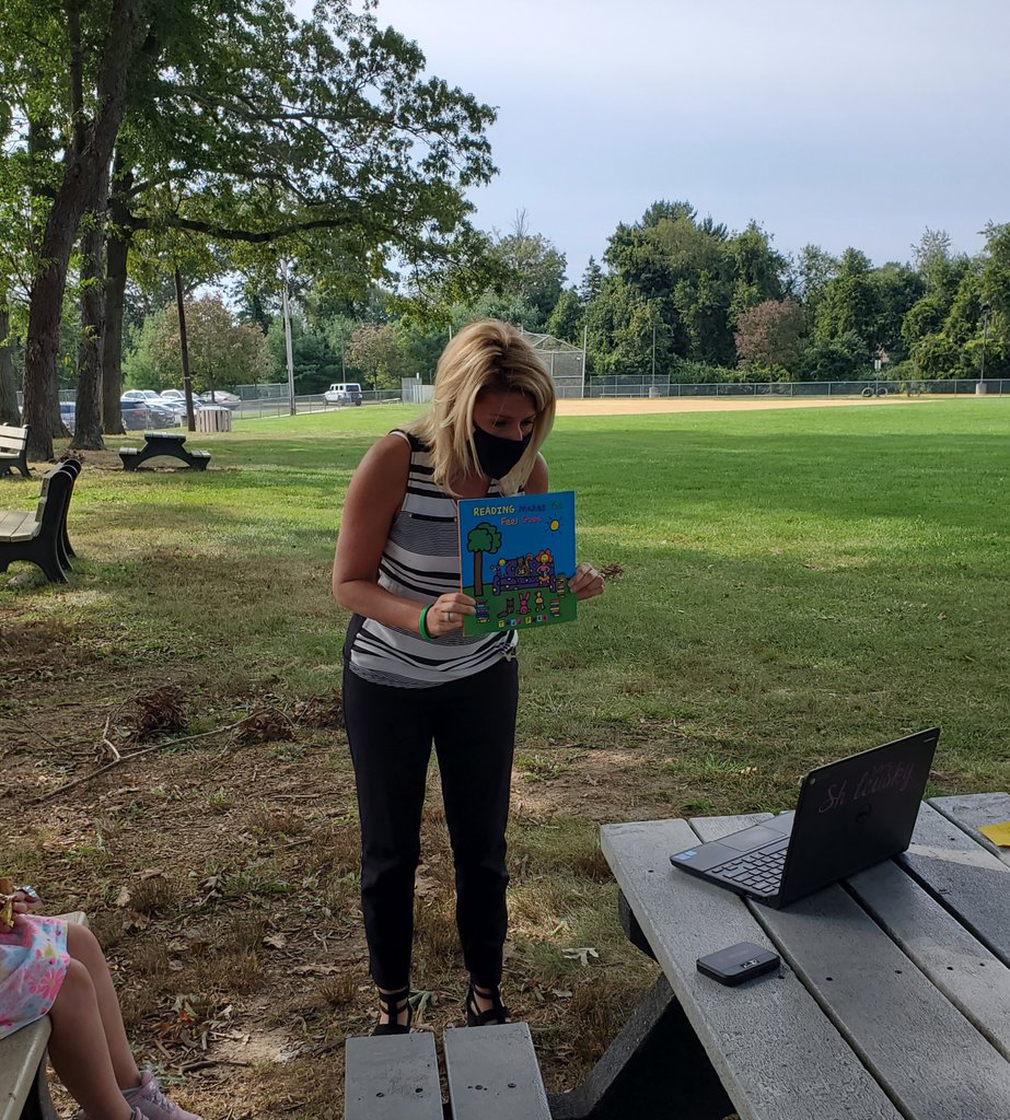 LB_Bears's tweet photo. Mrs. Shelcusky's in-person and virtual learners enjoyed a read aloud during snack outdoors today by connecting to a mobile hotspot. Lawrence Brook teachers are excited to plan more opportunities for outdoor instruction moving forward using this great tool #OurConnectionisStrong https://t.co/GBrk6QOd72