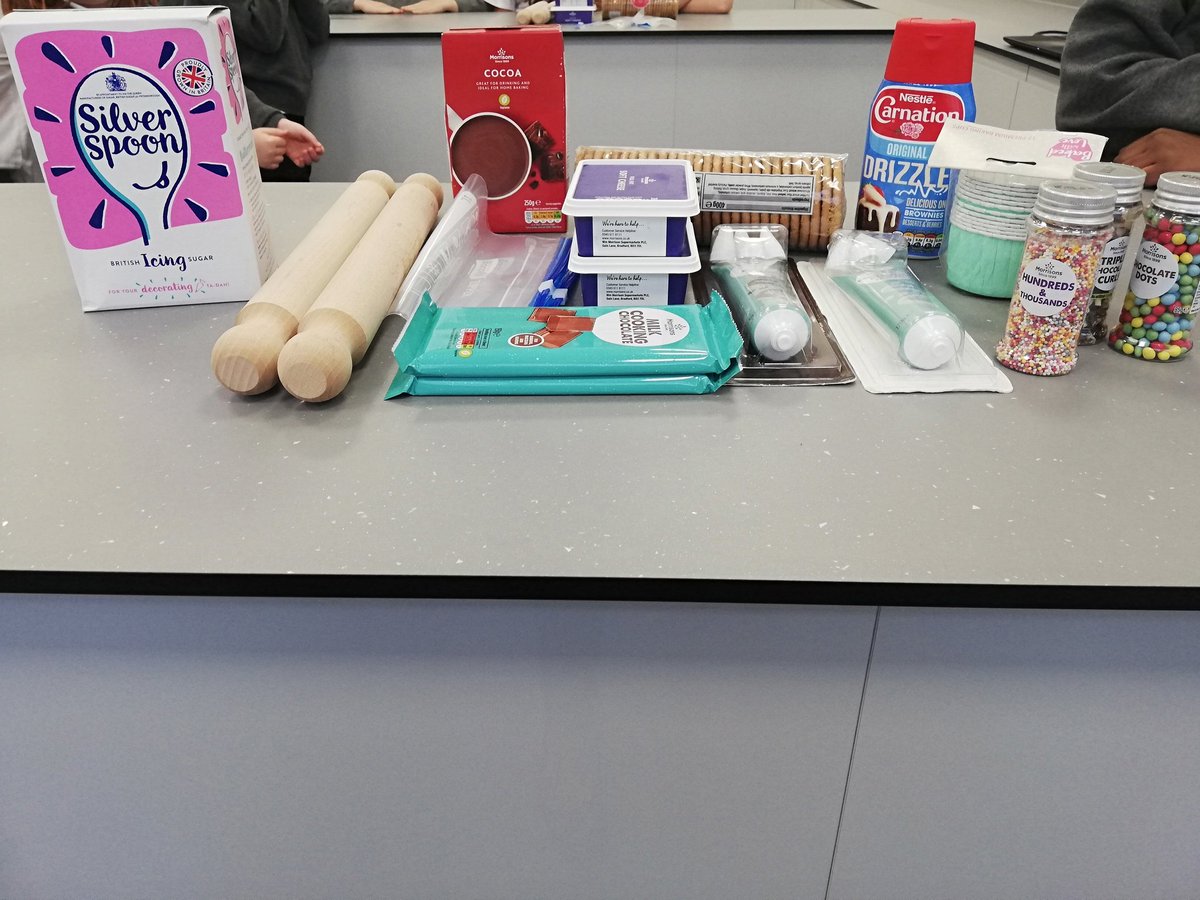 LowRoad3N's tweet photo. Wow wow wow!! What an awesome day we had yesterday! First time the children visited Windmill Primary. They were so excited from the minute we were in the minibus!We used the enterprise hub and lovely cheese cake from scratch!We started of by watching a video to prepare ourselves! https://t.co/Vh9Tu3Bxcx