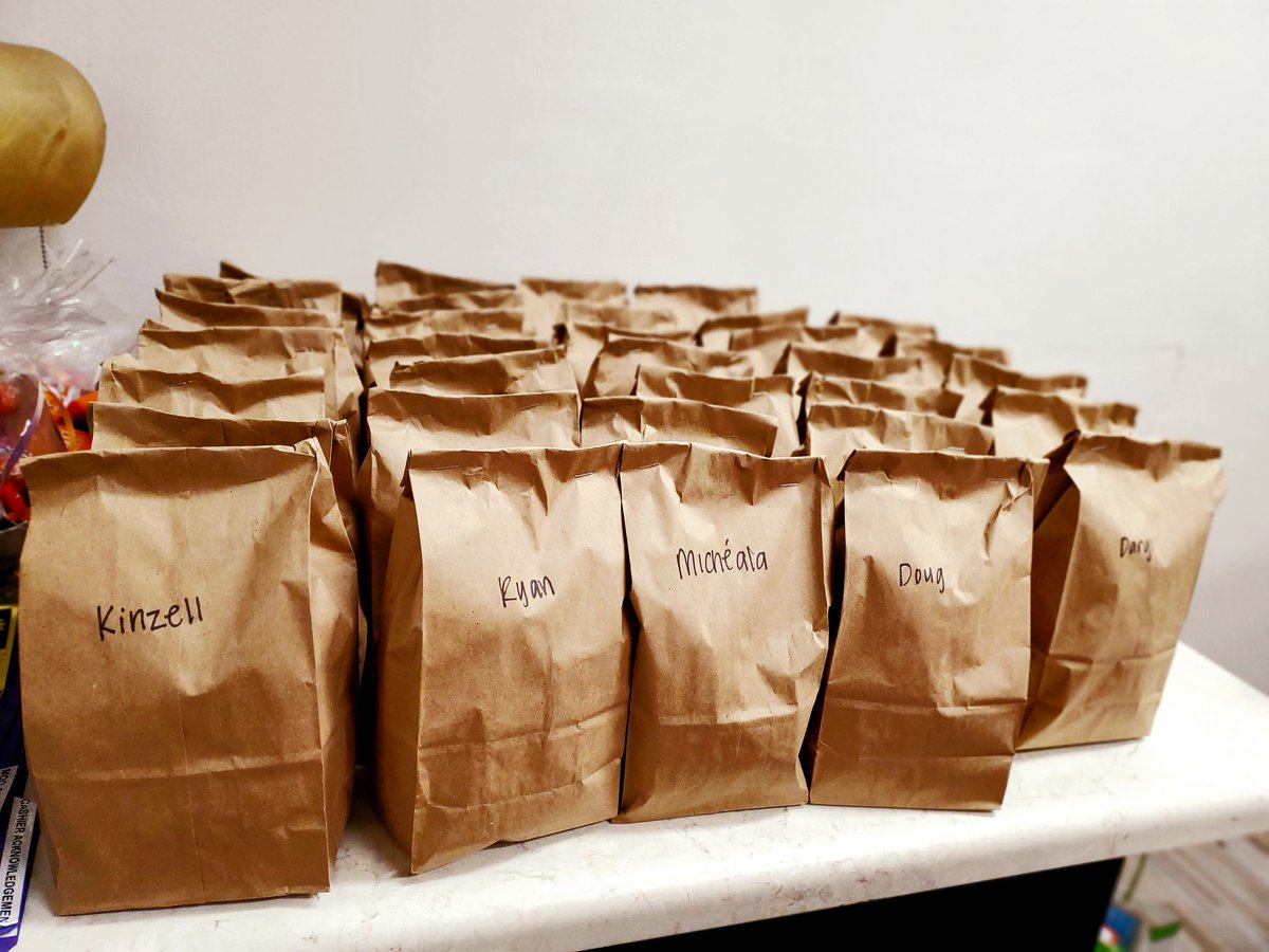 Rachel_thd1110's tweet photo. Welcome to the carnival at #1110! First day of #successsharing2020 is brown bag lunch. Thank you to our phenomenal associates for an INCREDIBLE 1st half 🥳🤑👏🙌💪 #orangefamily @HomeDepot #kickingitupanotch https://t.co/PNP783IDZN