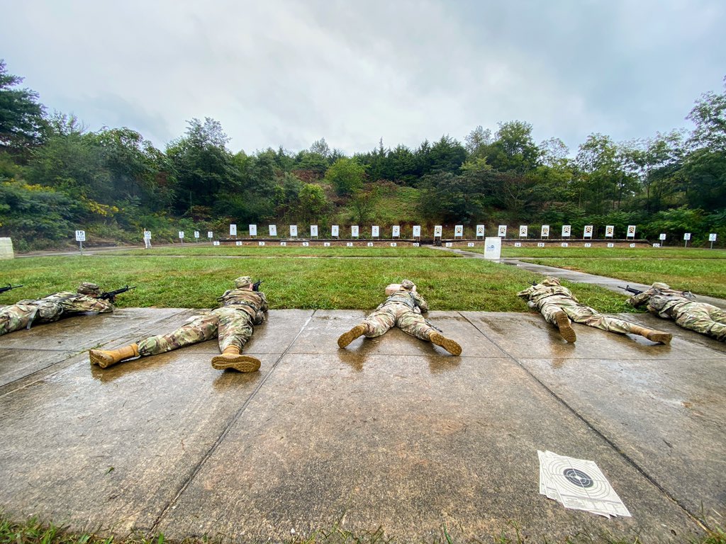 utc_rotc's tweet image. Our MSIIIs and MSIVs traveled to Knoxville today to participate in a range hosted by @utkarmyrotc where they got to apply last week’s marksmanship instruction with real rounds!
•
Each Cadet had the opportunity to both zero their rifle and qualify on the Alt. C course!