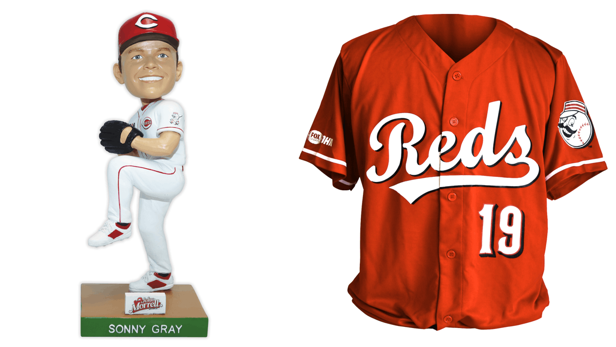 GIVEAWAY TIME! Retweet by 9pm ET for a chance to win a Sonny Gray bobblehead &amp; Joey Votto replica jersey.

+ Visit reds.com/kroger to find out where you can score these free giveaways this weekend. #FanAppreciationWeekends
