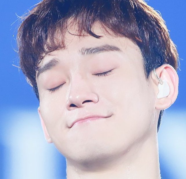 kim jongdae as this emoji: a short thread 