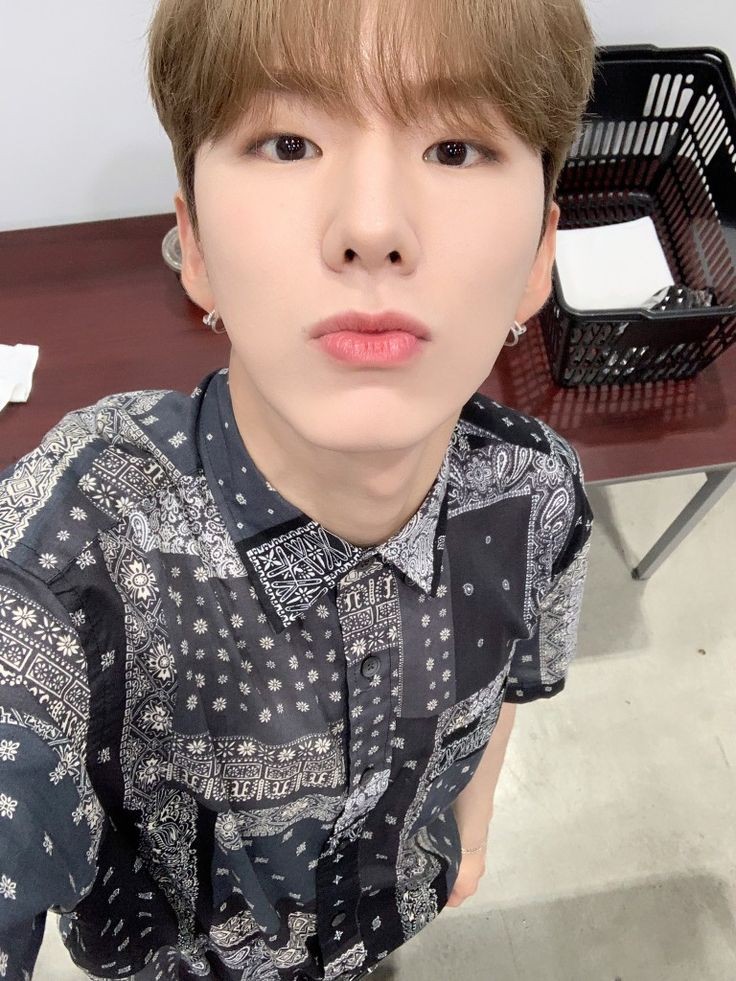 JsMonsta_'s tweet photo. ## 💿 ゞ ¡𝗛𝗢𝗢𝗧! 𝗧𝗛𝗜𝗦 𝗜𝗦 𝗚𝗥𝗔𝗩𝗜𝗧𝗬 𝗫
𝗇𝖾𝗐 𝗎𝗉𝖽𝖺𝗍𝖾 _ 𝘭𝘰𝘢𝘥𝘪𝘯𝘨 . . .
        — #nasser🧁
el día importante está aquí, por favor esperen por nosotros que nos hemos preparado por un largo tiempo para ello.

#GravityXCB https://t.co/6N7pr2O7rS