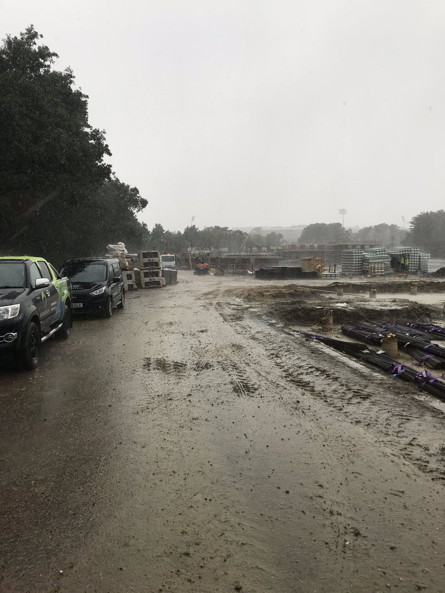 Lisa_Wadhams's tweet photo. First visit to my joint venture project with Foreman Homes at Millers Walk, Botley Road in West End. Positive = fab location. Negative = we had thunder, lightning and hailstones and I got soaked through https://t.co/EYnwLbpggv