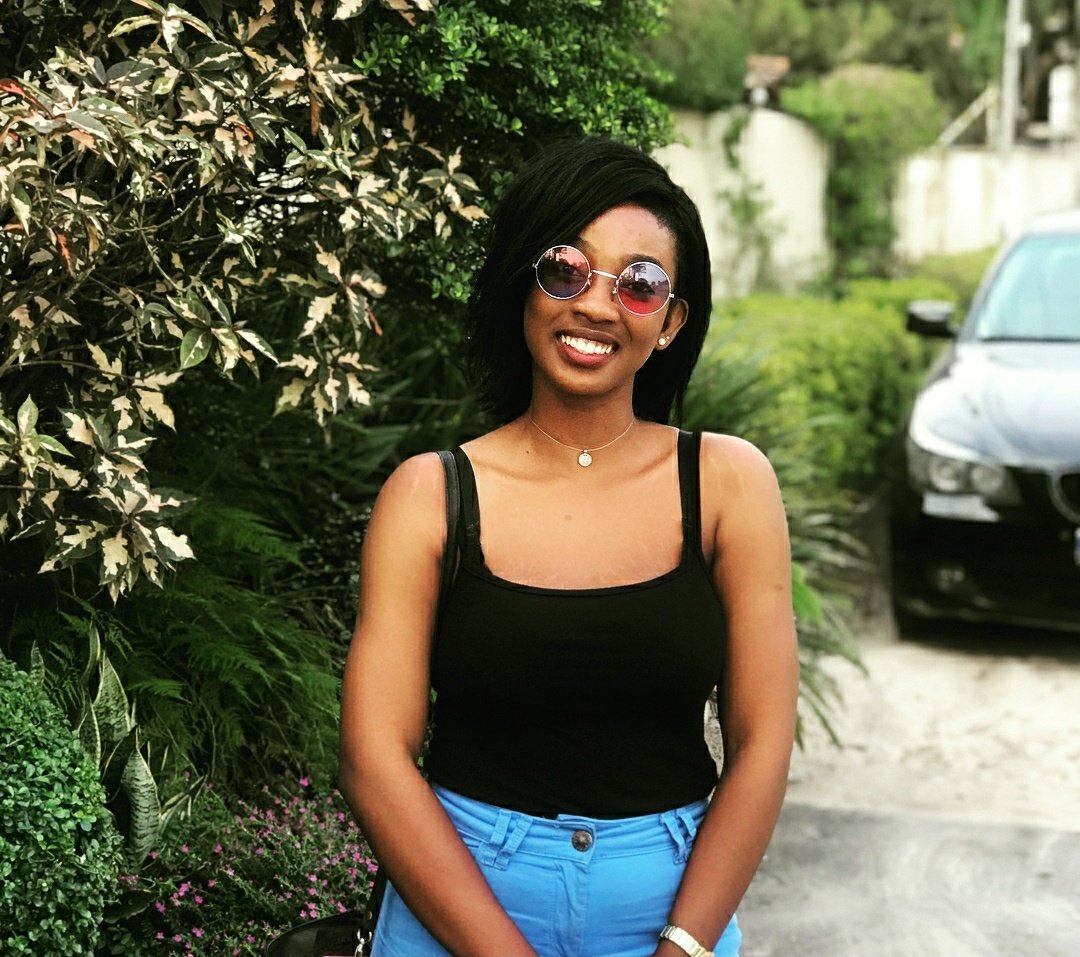 hellolifebymac's tweet image. #ArCOm | CAMPUSTeam | #Prog21
> Nous vous passons un B!G Bonjour avec la Charmante Présentatrice et modèle Photo @SyntycheAssoukprou 
Rdv tres bientôt pour nos prochains Programmes de Campus Team Arcom.