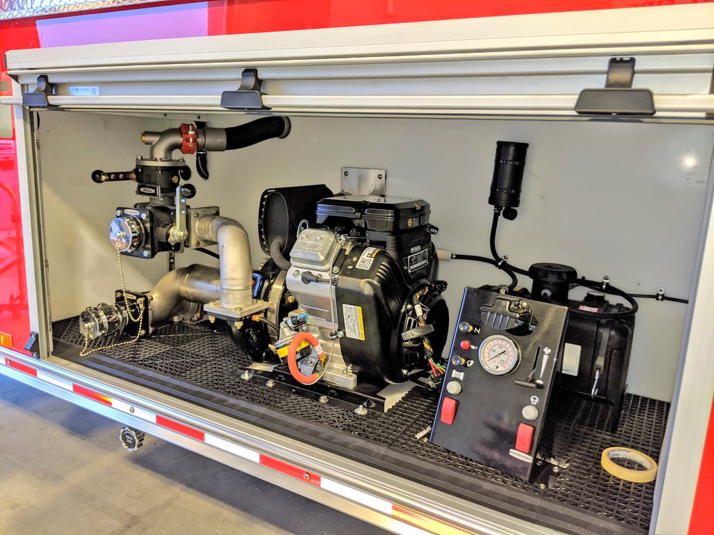 MidwestFire's tweet photo. This 2000-gallon All-Poly® Tanker-Pumper is outfitted with a Hale PowerFlow HPX300 portable pump. She's engineered to move a lot of water.
#ThePolyExperts #FactoryDirect #FamilyOwned https://t.co/NMC7eqBB3P