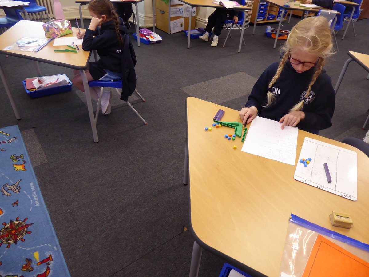 SDPPrimary4_'s tweet photo. Beavering away with our maths today in Primary 4! I am so very proud of the determination you all show, in each and every lesson😊#hardwork #maths #number #ThursdayMotivation #learning https://t.co/MkfCXJADbx
