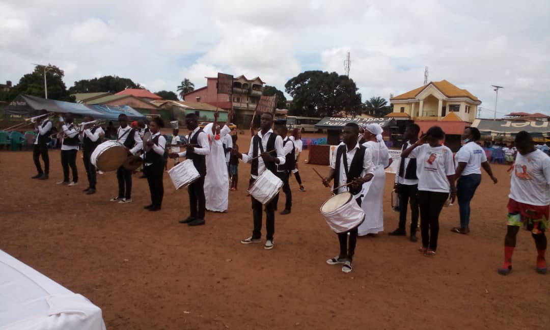 ClubMakale's tweet photo. Un accueil chaleureux se prépare pour la présidente Dr Makalé Traoré au stade de proximité de Nongo.
#DrMakaleTraore2020
#Victoirele18octobre2020
Vivelepact https://t.co/OIsxGWoi0Z
