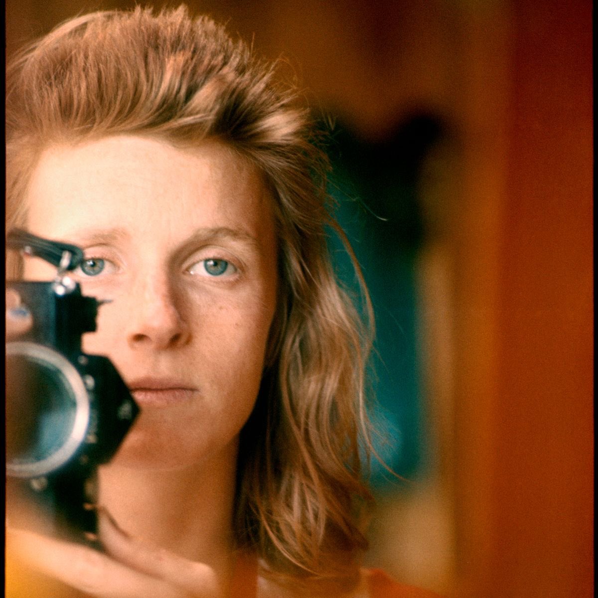 Room Rater Happy Birthday in Memoriam. Linda McCartney was born this day in 1941. 