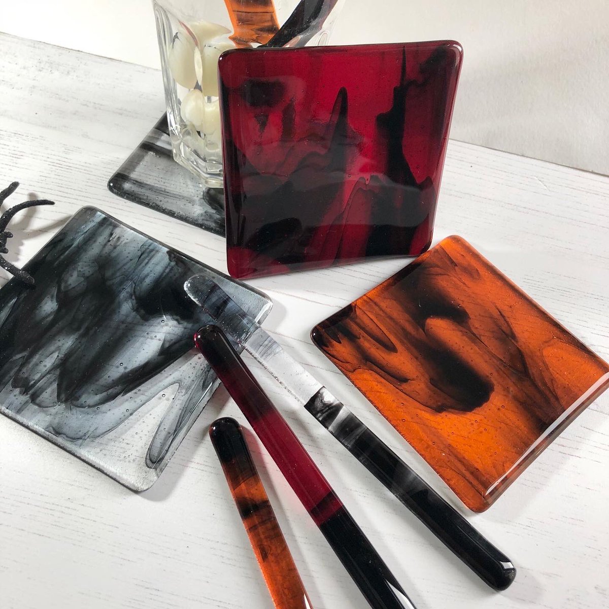 treptowglass's tweet photo. I know this year is all different, but who has got some Halloween vibes yet? 

https://t.co/3UhtlaDkI6

#halloween #halloweendecor #halloweendrinks #halloweencocktails #halloweenparty #blood #vampire #testtube #reagenzglas #drinkingblood #ghost #spookyhalloween https://t.co/6CcZwj5Vr8