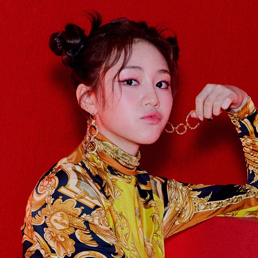CS05DAHYUN's tweet photo. Rocket Punch
2ND MINI ALBUM [RED PUNCH] 
CONCEPT PHOTO VER.B

#DAHYUN #다현

2020.02.10 6PM RELEASE

#Rocket_Punch #로켓펀치 #RED_PUNCH #BOUNCY https://t.co/afy2YoBw7o