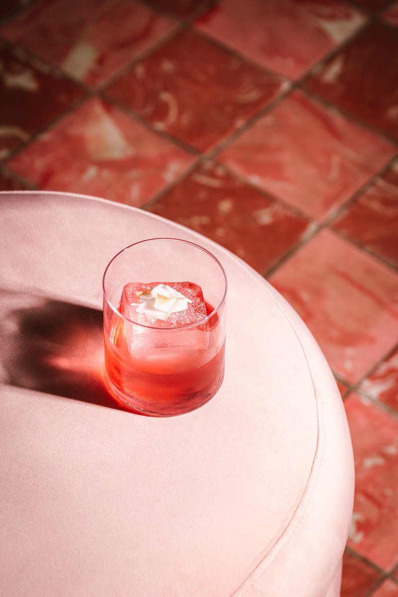 FIVE STAR MILK PUNCH 🌟
Star of Bombay gin, Martini Rubino, Amaro Montenegro, raspberry, coconut yoghurt, milk, lime 
#edinburgh #edinburghbars