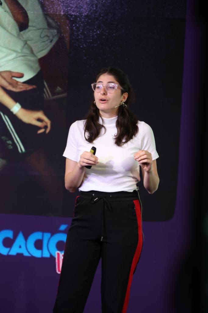 eProvocacion's tweet photo. Contanos tus sensaciones sobre la charla de @candeyatche! https://t.co/vA3elscMz4