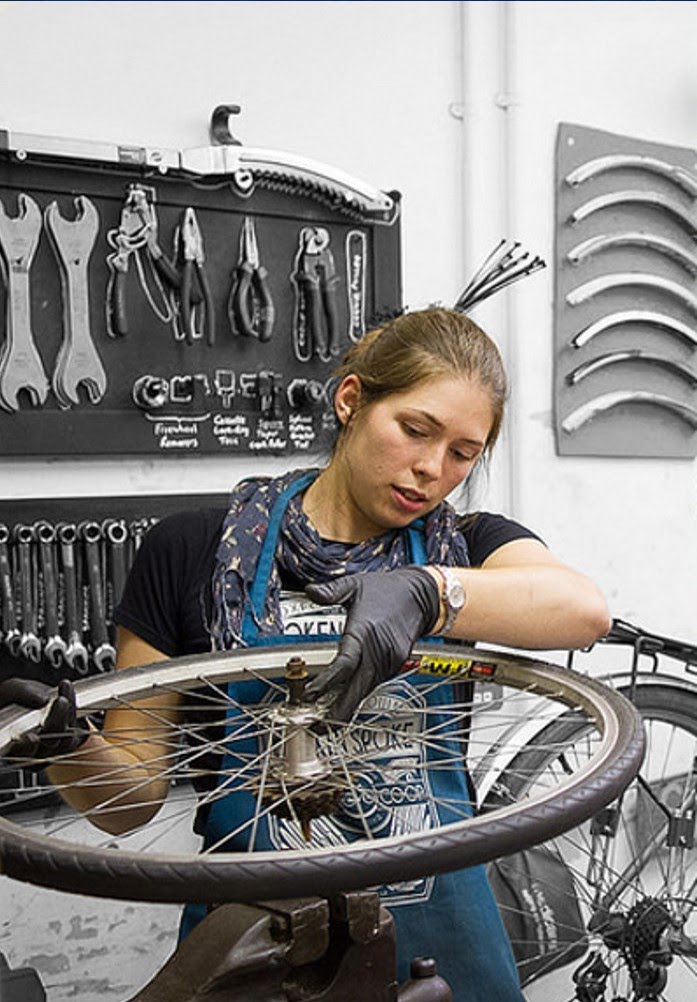 "Why do community bike projects matter?" My personal reasons in an article for <a href="/BrokenSpokeCoop/">Broken Spoke Bike Co-op</a> here - includes teaching, learning, anti-capitalism, feminism, well-being, tea and blow torches. What more do you want? bsbcoop.org/why-do-communi…