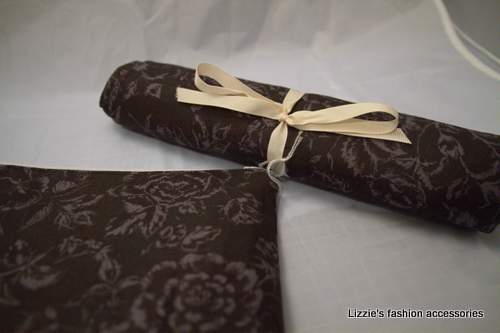 lizzietorbitt's tweet photo. Perfect for Christmas presents make-up brush roll sets, I never make many of each so once gone they are gone https://t.co/UrGwNSwUkE #makeup #handmade #SmallBusiness #fashionaccessories #makeuporginizer https://t.co/MMcdiWKR4j