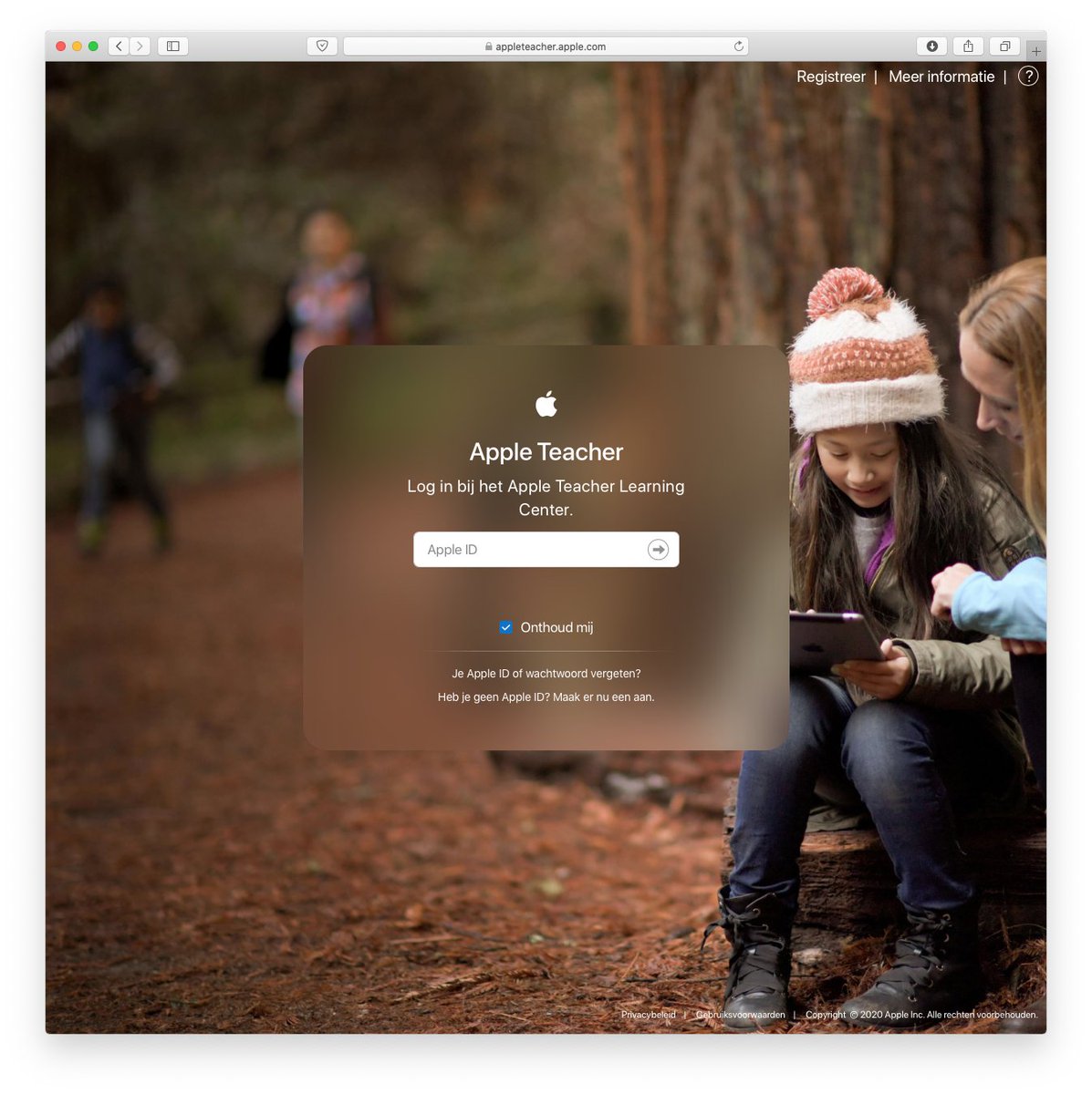 🇳🇱 #AppleTeacher is nu beschikbaar in het Nederlands! Ben je al een Apple Teacher en wil je de taal aanpassen? Log in > Klik bovenaan op Profile > Klik links op Set Language