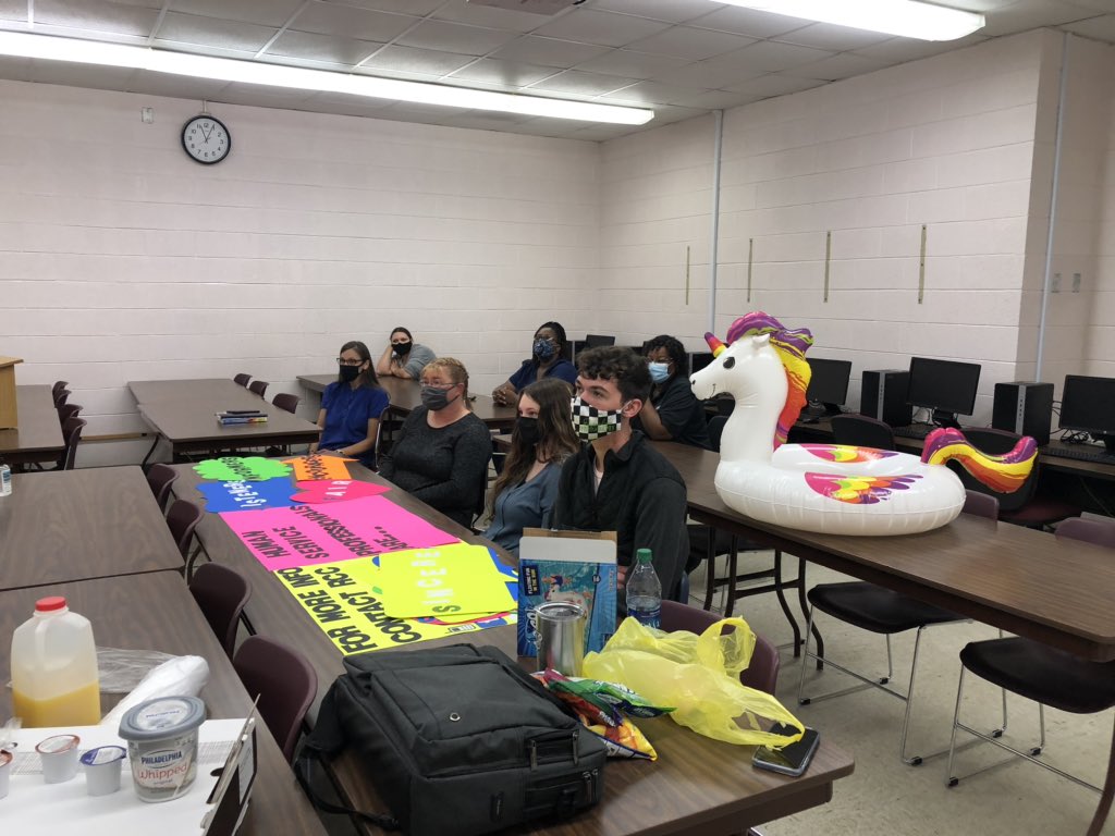 alex_gwu's tweet photo. I loved getting to meet with Human Services students at @RichmondCCedu today! #humanservices #gardnerwebb #gwu_online https://t.co/3O3jipOlxA