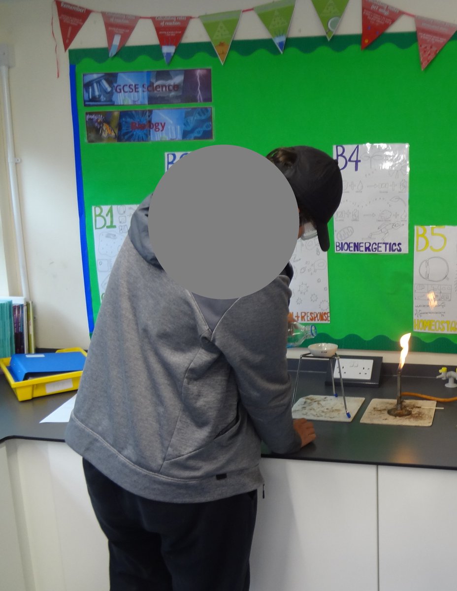 RiverDartAcade1's tweet photo. This Year 11 student was amazing in science today!! He used evaporation to make copper sulphate crystals! https://t.co/qfm3Aii62p