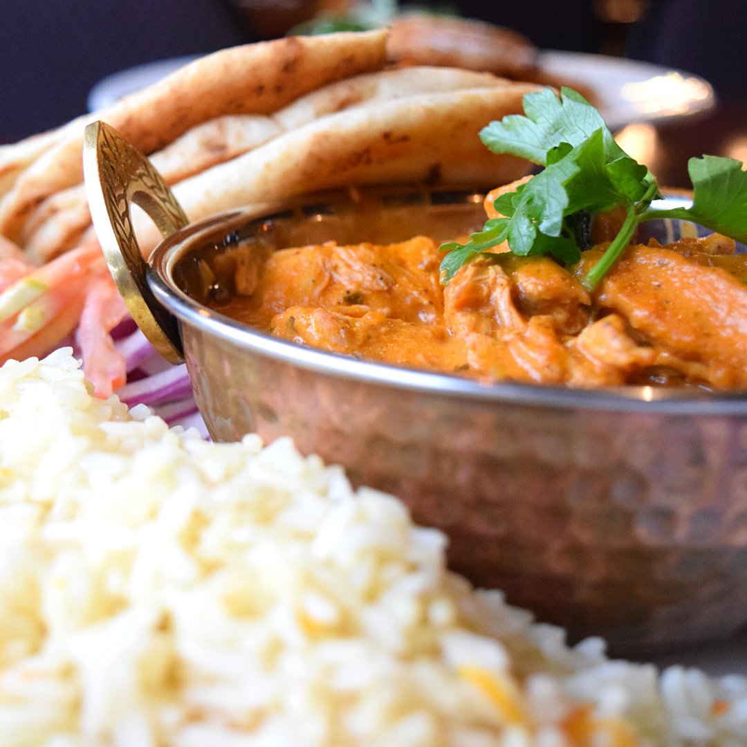 MosFamilyRestaurant tweet media