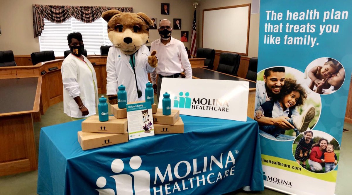 MSD5720's tweet photo. Molina Health Care donates water bottles and hand sanitizer to all McComb School District Scholars

Many thanks to Molina Health Care! 

Provided by the McComb School District Community Engagement Department.

#ItsComeBackTime https://t.co/DrHEA8x00L