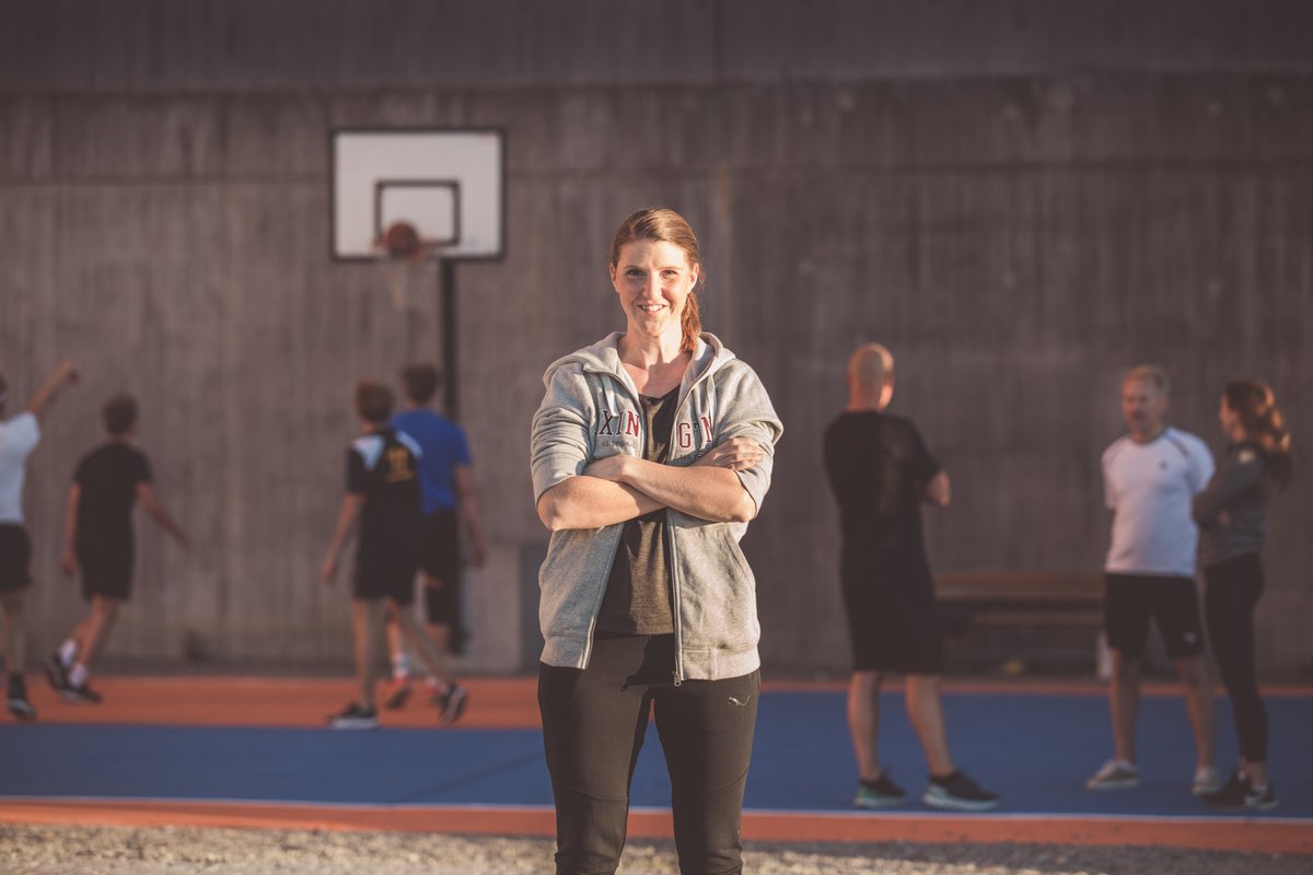 Anna kör det medicinska spåret i #2motiv8 vad händer vid skada, rehab och rehab, hur tränar du ditt barn?   facebook.com/watch/?v=15641…