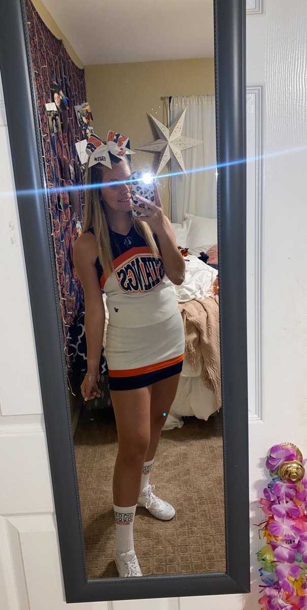 Faith_Melone's tweet photo. 🧡Sachse Varsity Cheer💙 football szn is right around the corner🤍 https://t.co/fhAb2auVb1