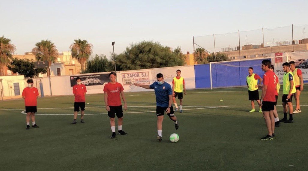 emiliomillan1's tweet image. Hemos tenido que esperar, viendo cómo los demás empezaban teníamos que permanecer pacientes, no ha sido fácil, para nada, pero volvemos, pronto.

Y unidos,superando en casos este virus, por qué no decirlo,esto no hace prisioneros.

VOLVEMOS!
⁦⁦⁦⁦@CDCantillana⁩