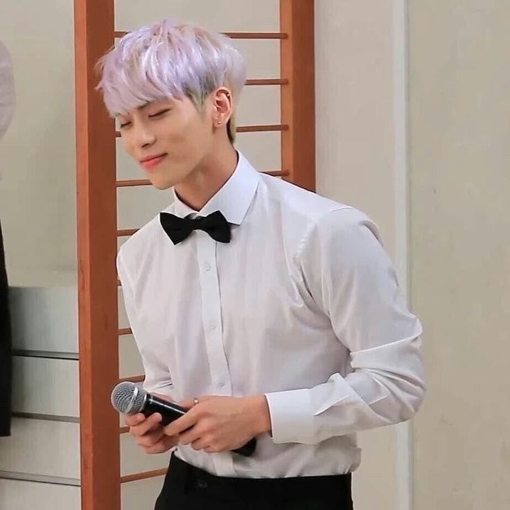 shawoEXOl's tweet photo. I vote for #kimjonghyun #100mostbeatifulasianfaces2020 https://t.co/pKQzKDQdII