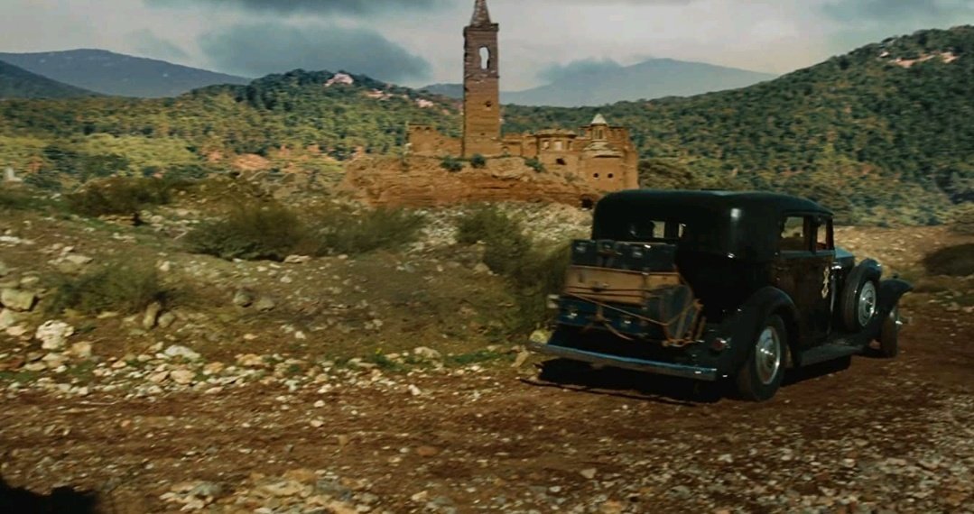 GFTVcom's tweet photo. Pan'ın Labirenti (2006), Yön. Guillermo del Toro https://t.co/RTZw2qMJhQ