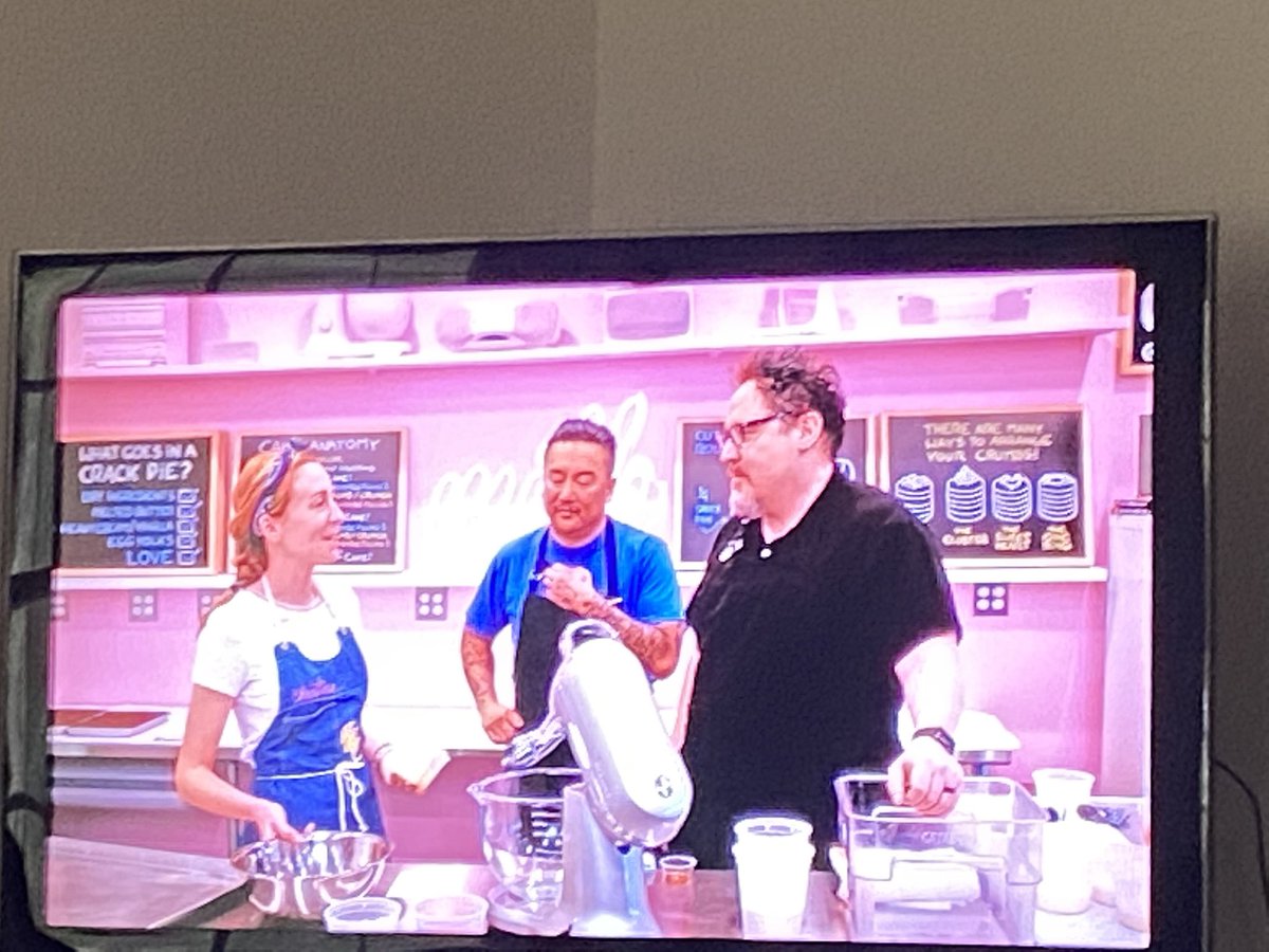 DJWOODOC's tweet photo. Ahh yeah, one of my favorite days, @chefshownetflix released a new volume of The Chef Show!  Keep them coming!  #chefmovie #jonfavreu #chefroychoi https://t.co/RHJK47jy50