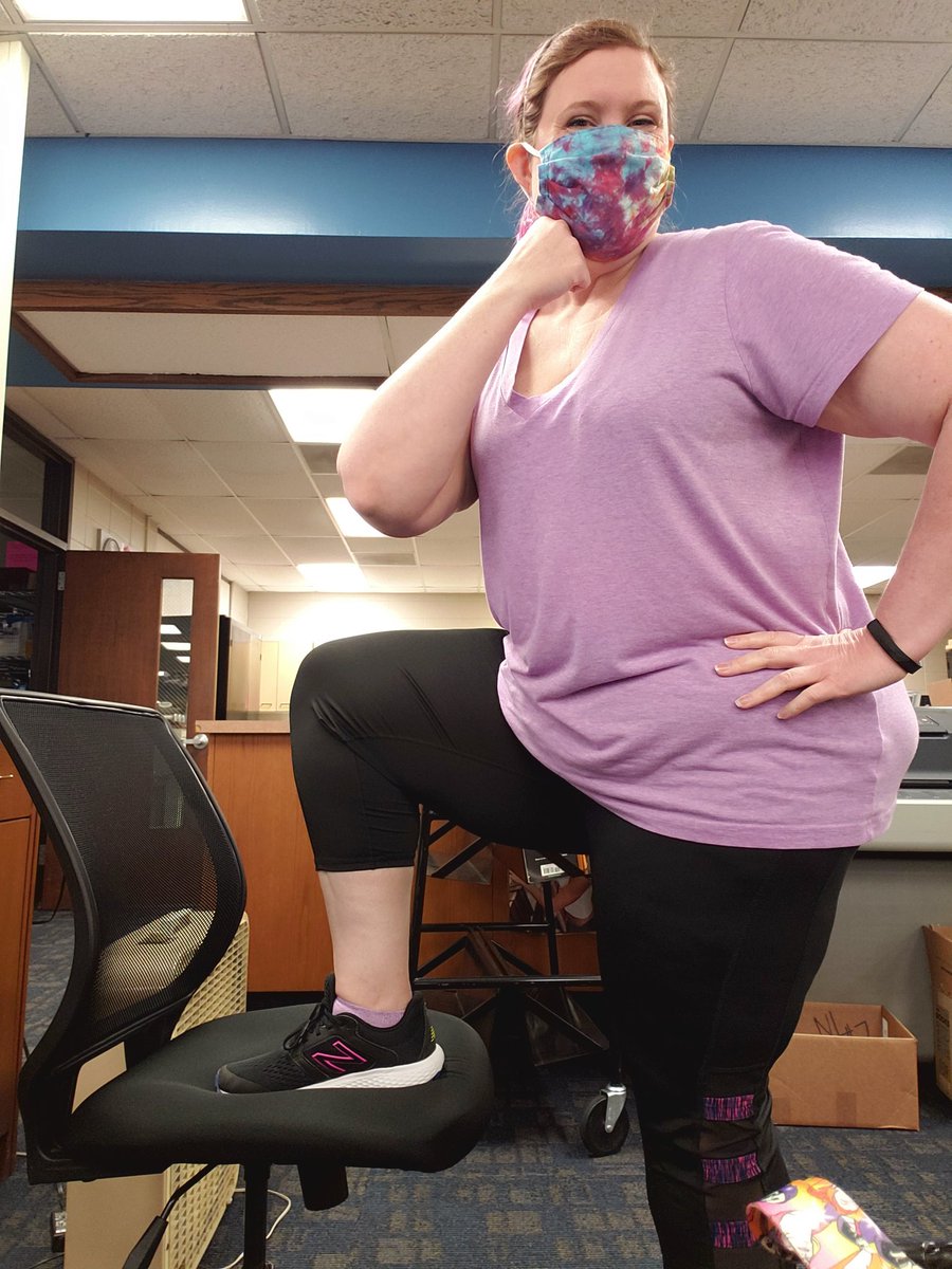 Morganarama's tweet photo. Fit to Fight the Pats today! Ready for another spirit week next week! @WCSTUCO #ihatepants #butilovekidsmore https://t.co/v2tq89ZvTL
