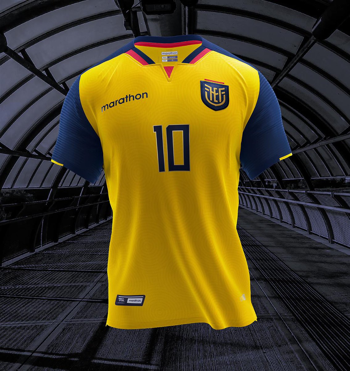StudioFutbol's tweet image. Resolvamos esto como las personas civilizadas que somos 🇪🇨⚽️ ¿Qué 👕 te gusta más? 

🔄 La Titular
❤ La Alterna