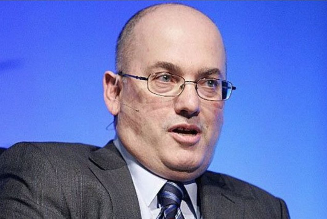 . @JLo & her group of investors made the exact same $2.4 billion bid as this guy, Steven Cohen. Who’s he? For starters, he’s a controversial hedge fund titan who lives in Connecticut, avoiding NY taxes.