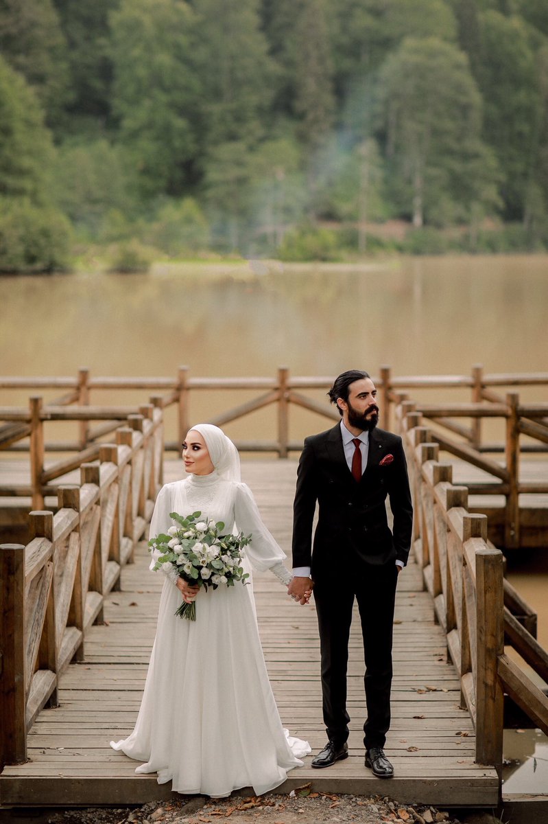 Sadeliğe ömrümü veririm .