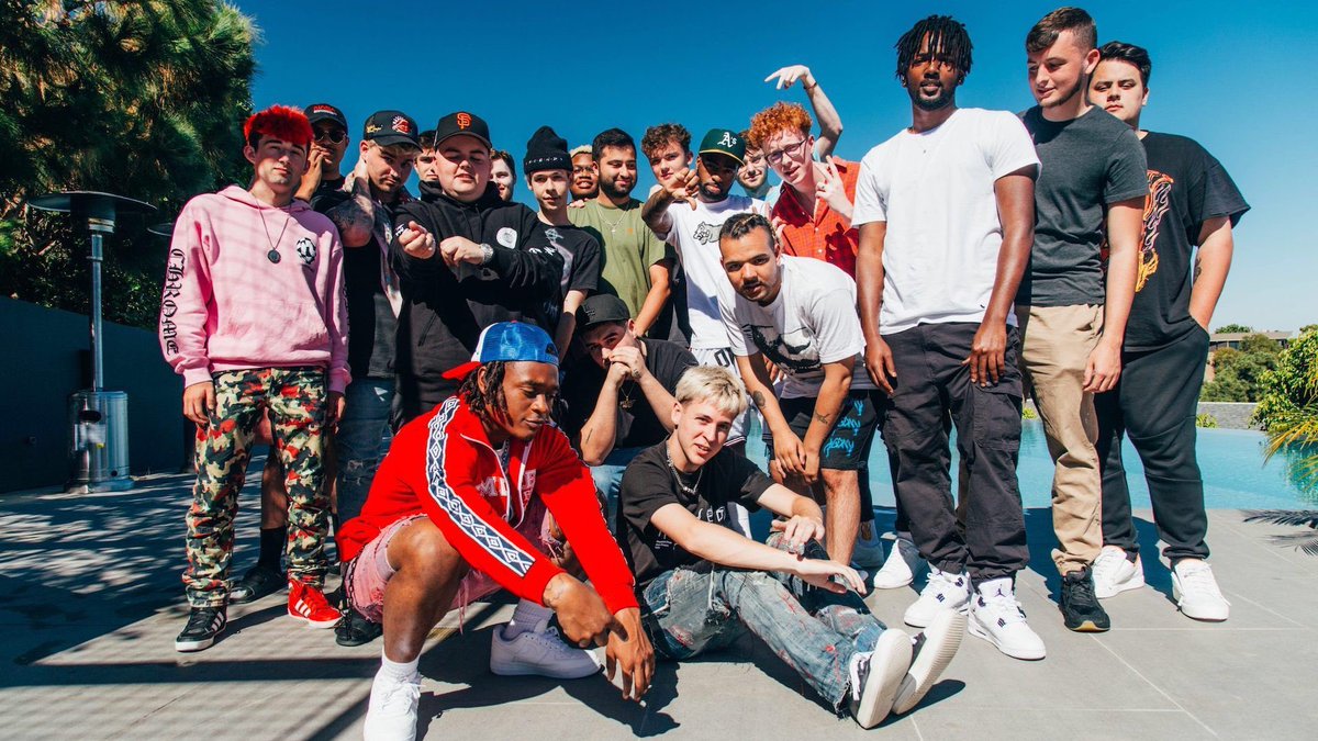 ジェイ コウガミ Jay Kogami Z世代のヒップホップレーベル Internet Moneyの創設者taz Taylorが語る 音楽で生活するために必要な6つの基礎 1 トレンドを忘れろ 2 チームを作る 3 信頼する仲間に頼る 4 ハードワーク 5 キャッチー 6 何にでもなれることを