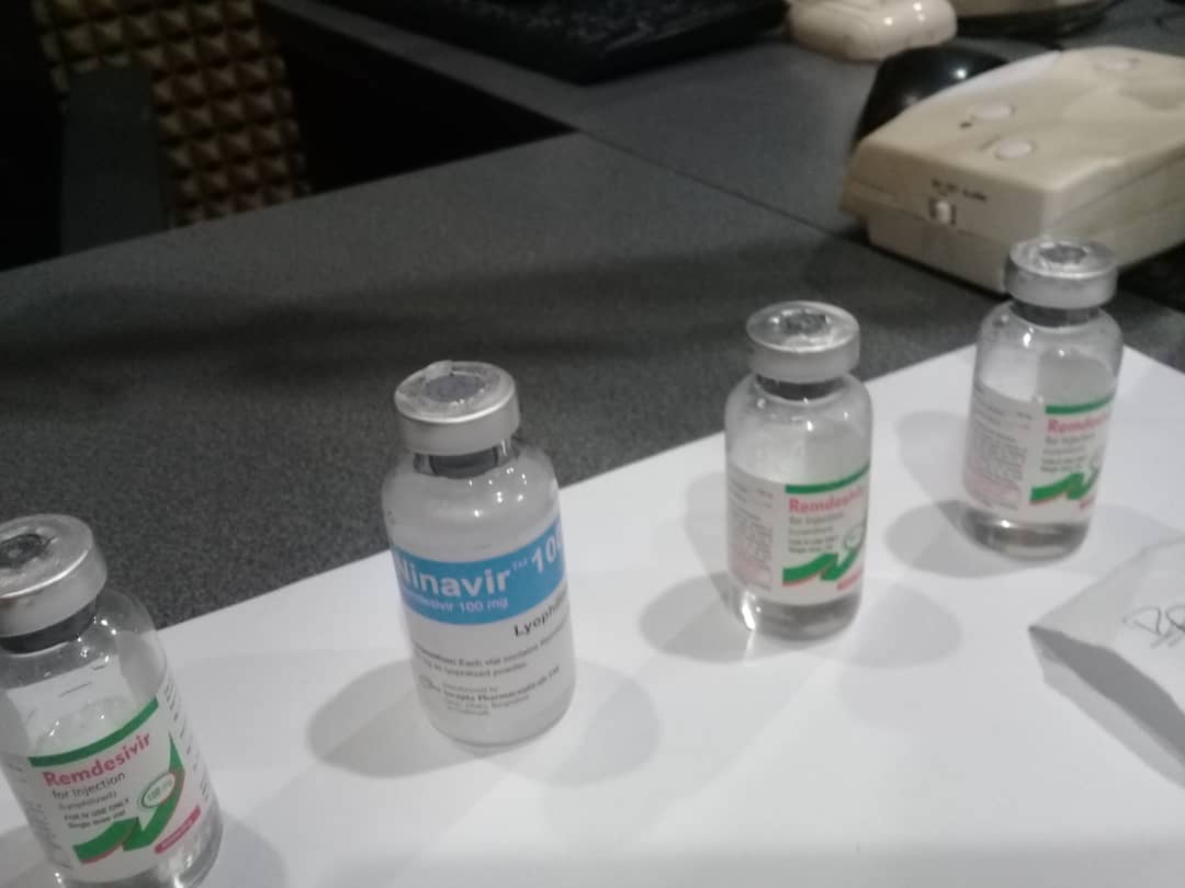 Efectivos del Diep en las inmediaciones del H.U.C "Dr. Alfredo Van Grieken" detienen médico y enfermero comercializando medicamentos para tratar el covid19, el GB Miguel Morales Miranda "reutilizaban los frascos de Remdesivir adulterando el contenido y lo revendían en divisas"