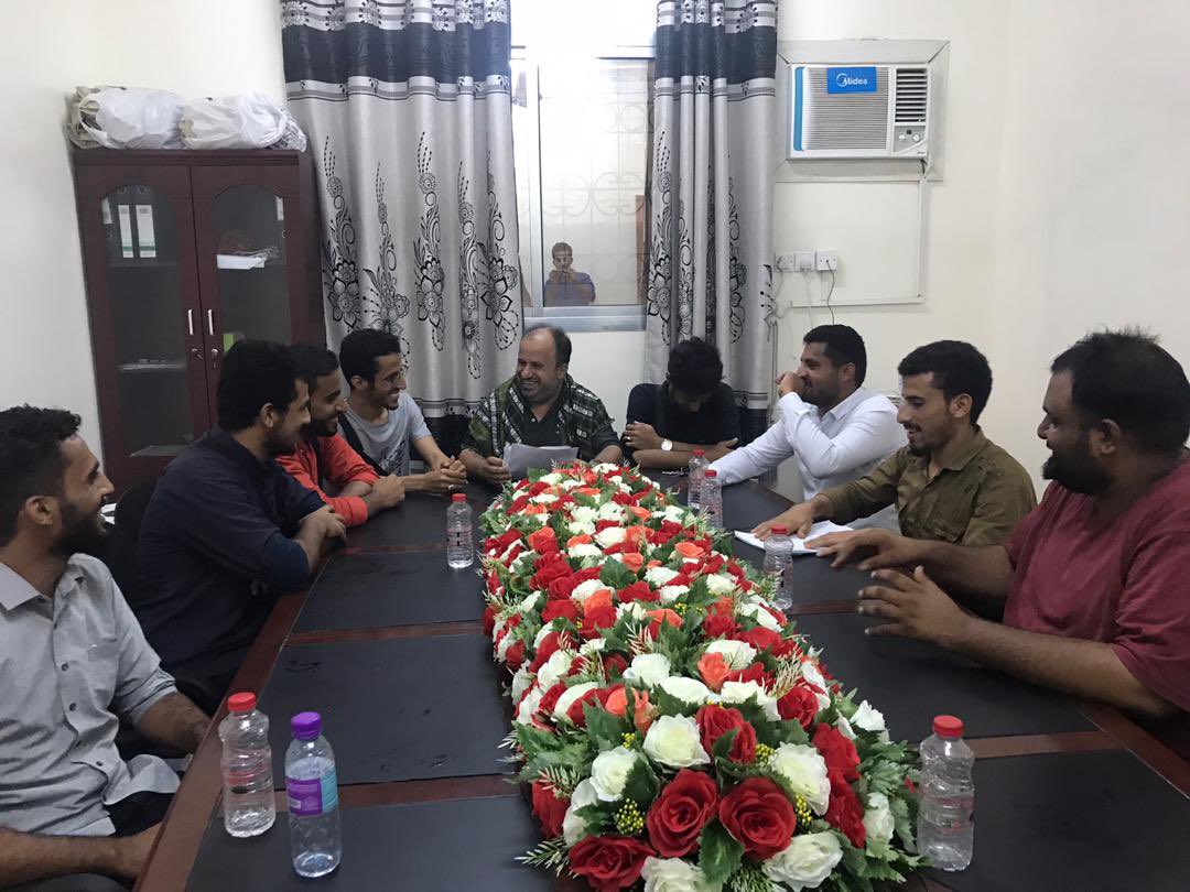 لقائنا اليوم مع ممثلي اتحاد #الطلاب الجامعيين ممثلين بمديريات #يافع وتم النقاش في عدد من القضايا والمشكلات التي تواجه الطالب الجامعي في #عدن وايجاد الحلول لهم من ضمنها مشكلة سكن الطلاب التي شكلت عائقاً امام اكمال الدراسة للكثير من الطلاب ...