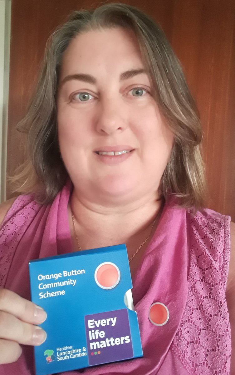 CSHowsley's tweet image. Happy to receive a delivery from @Every_Life_Cumb @HealthierLSC with the pin for #OrangeButtonCommunity #SuicideAwareness #ItsOkayNotToBeOkay #itsgoodtotalk showing I am happy to listen to your feelings and thoughts about #suicide and help signpost you to professional help 🤗