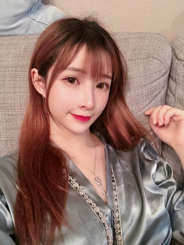 秋天的第一份自拍～ https://t.co/1auSzF3eku