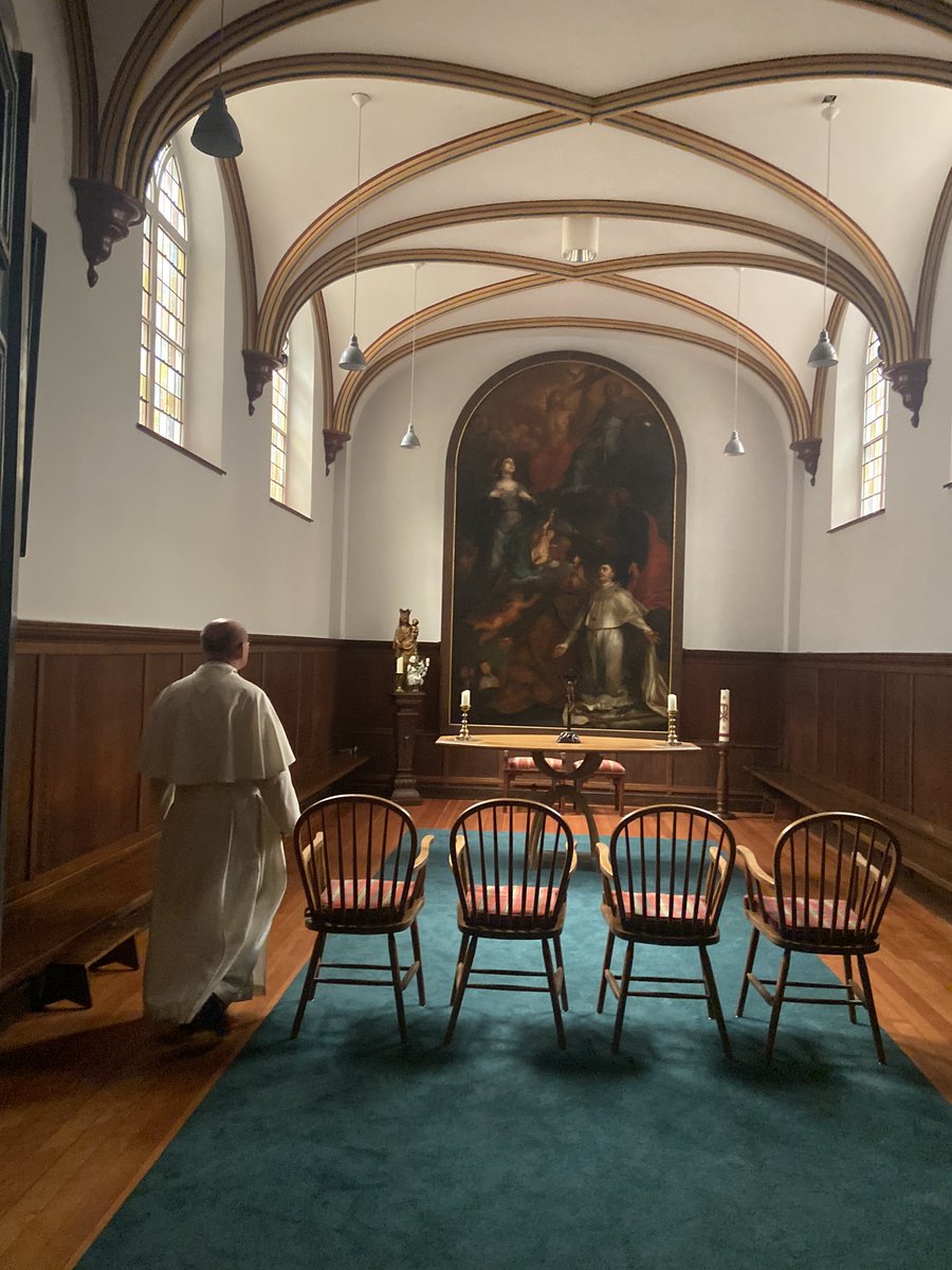 werkbezoek bij de oudste bewoonde #kloosters in <a href="/Brabant/">Provincie Noord-Brabant</a> #bezinnjng #betekenis #lokaleproducten #vanlockdownnaarnieuwevenwicht #kloostericonen #ontwerpopdracht #bindboek #kloosterpad #fooddesign #kloosterlunch