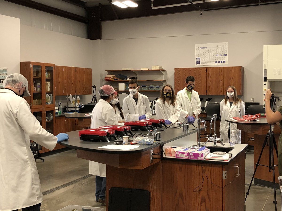 SandersGISA's tweet image. Hop on @GIAcademy YouTube Channel to learn about fat percentages in ground beef with Dr. Lyda Garcia @CFAES_OSU @AnimSci @OhioStateFSR