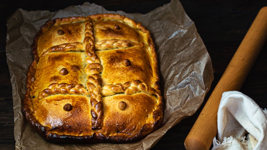 EMPANADA DE CALAMARES EN SU TINTA. ¿La habéis probado alguna vez? Pues os la recomiendo. ¿Cuál es vuestra empanada favorita?. amasalamasa.com/?p=3293