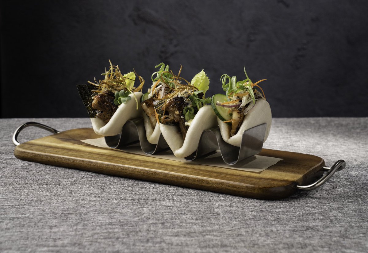 8 East (@8eastlv) on Twitter photo Sneak peek of some of our favorite #8East menu items...
Pictured:
▪️8 EAST RAMEN
▪️GINGER CHICKEN DUMPLINGS
▪️PORK BELLY BAO
Hitting your palates October 28th at <a href="/CircaLasVegas/">Circa Las Vegas</a> 🔥 Sneak peek of some of our favorite #8East menu items...
Pictured:
▪️8 EAST RAMEN
▪️GINGER CHICKEN DUMPLINGS
▪️PORK BELLY BAO
Hitting your palates October 28th at <a href="/CircaLasVegas/">Circa Las Vegas</a> 🔥