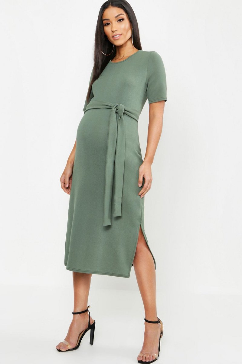 simplemama2013's tweet photo. Simple, comfortable, and elegant! This flowing midi maternity dress will have you covered for work events, baby showers, date nights, and more. #ad Shop here: https://t.co/GqcwLUh70F #maternityfashion #maternitydress https://t.co/aEFob1bWTF