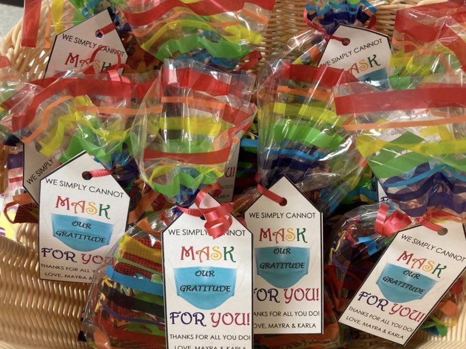 MayraAGarcia2's tweet photo. We simply cannot “MASK” our gratitude for you! Thanks for all you do Pre-K Bilingual Team! #plcleaders #AldineAnywhere #Superheroes @Hinojosa_AISD @BannisterInbox @ms_moreno_pk @msam07_ecpk @MeisterDenise https://t.co/R8PISdrInA